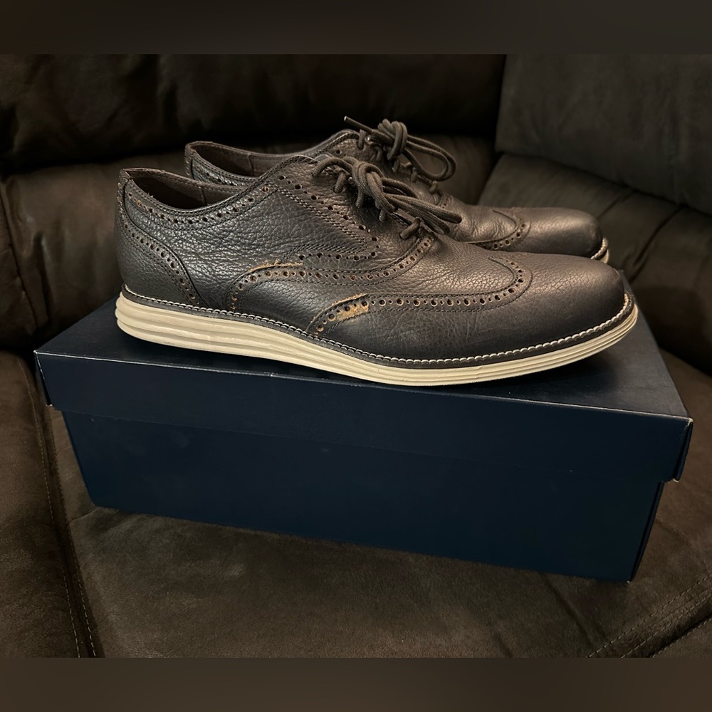 COLE HAAN ORIGINAL GRAND WINGTIP OXFORD MENS SIZE 10.5M MAGNEY/IVORY